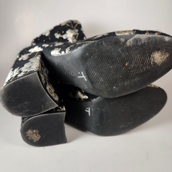 INDIGO ROAD Women's Bootie Size 8 Black Silver Floral Embroidered Shoe - Picture 7 of 12